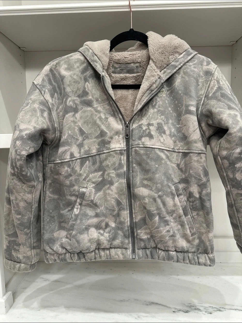 Abercrombie Kids' size 11/12 Cozy Hooded Zip Jacket - Gray Camo. Like new